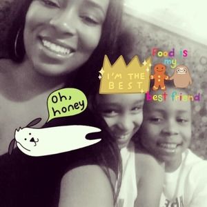 Meet your Posher, Simone